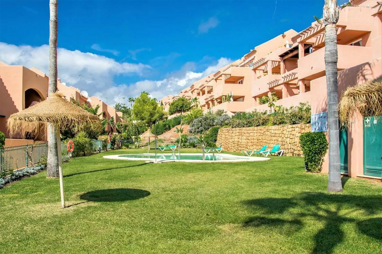 Free One Bedroom Retreat In Elviria Marbella